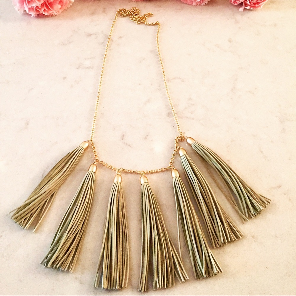 Tassle necklace